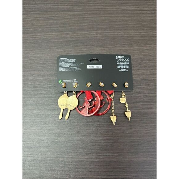 Disney Snow White and the Seven Dwarfs Snow White Icons Earrings Set - Picture 2 of 2